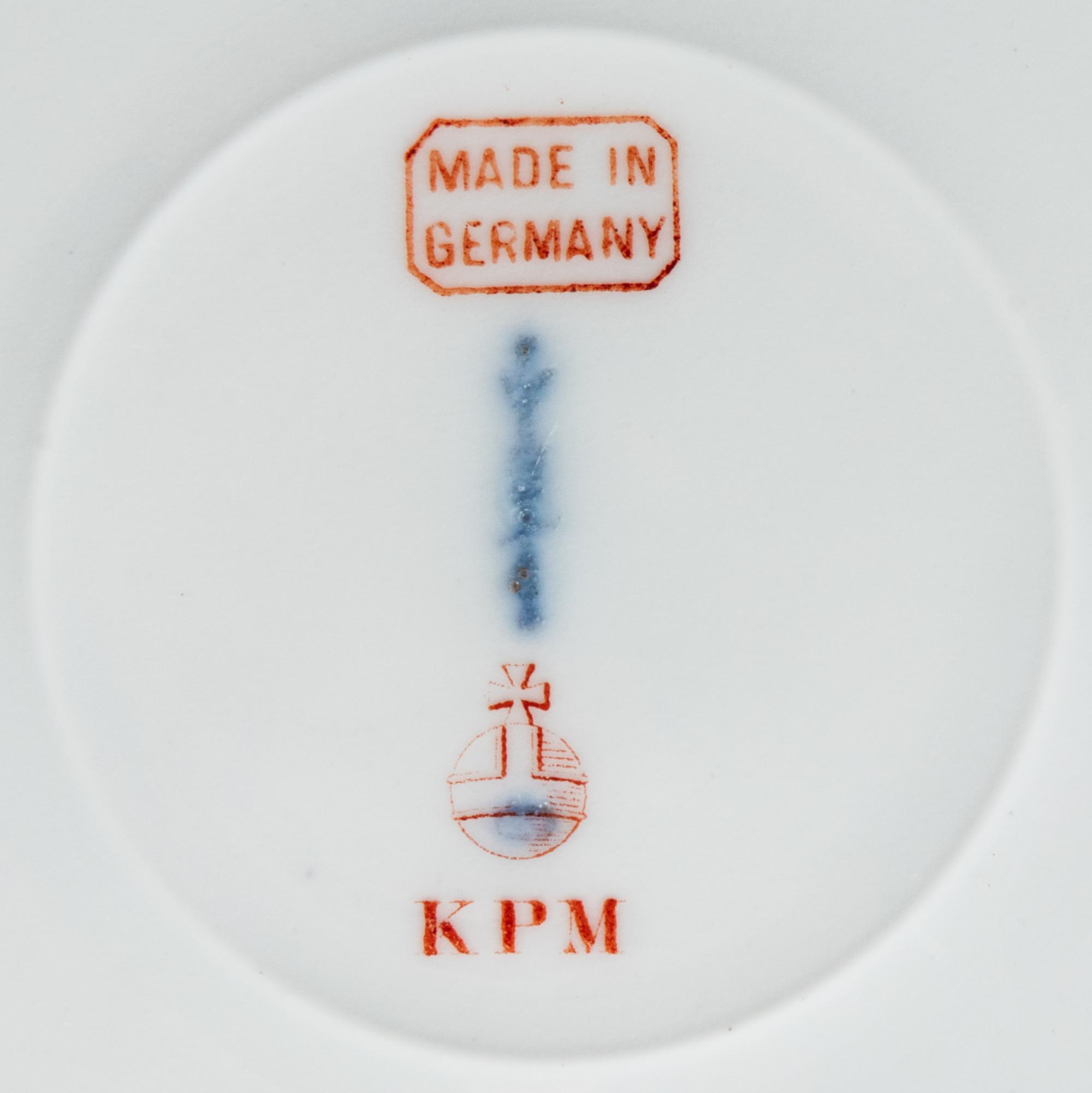 A Set of Six Berlin (K.P.M.) Porcelain Plates Diameter 9 1/8 inches. — 19TH/20TH CENTURY