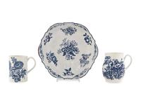 Three Worcester Porcelain Articles