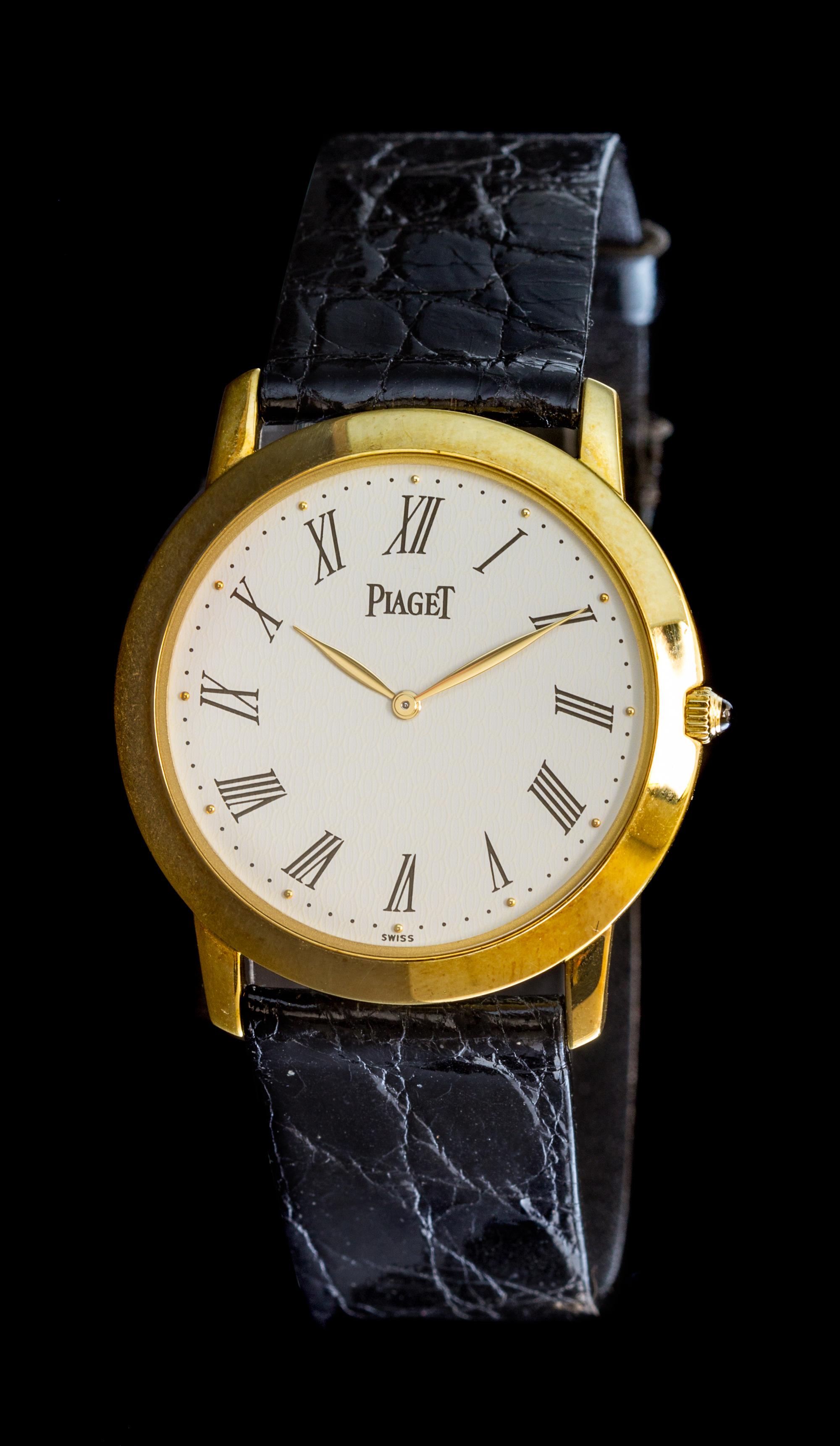 An 18 Karat Yellow Gold Ref. 9920 Wristwatch, Piaget,