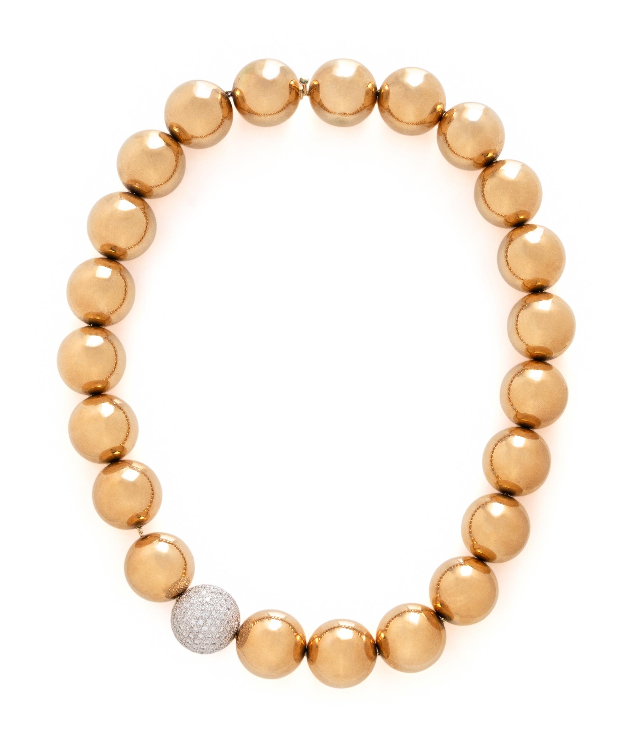 YELLOW GOLD AND DIAMOND NECKLACE