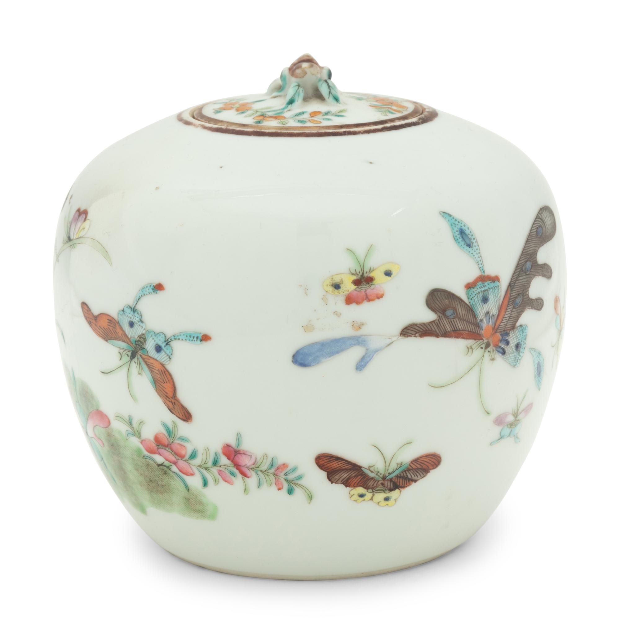 A Chinese Famille Rose Porcelain 'Butterfly' Porcelain Covered Jar