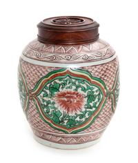 A Famille Verte Porcelain Ginger Jar and Cover Height 8 inches. — 19TH CENTURY