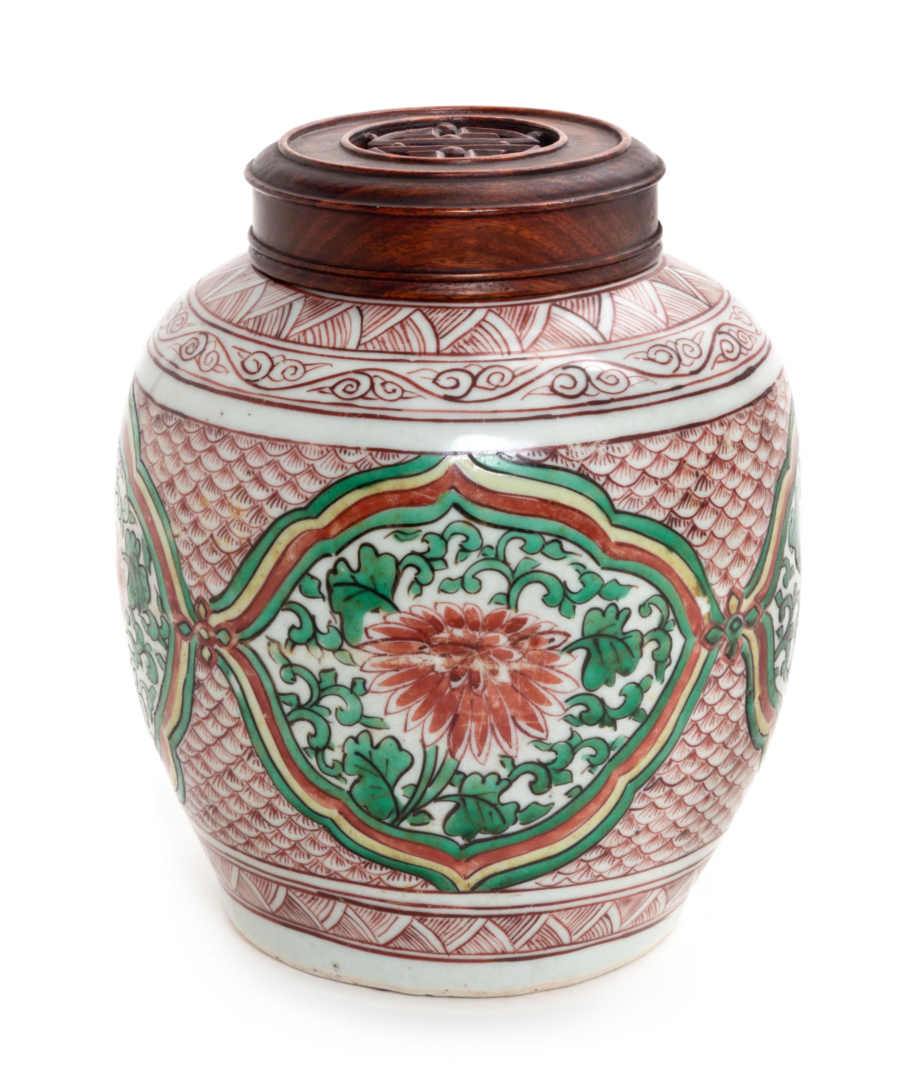 A Famille Verte Porcelain Ginger Jar and Cover Height 8 inches. — 19TH CENTURY