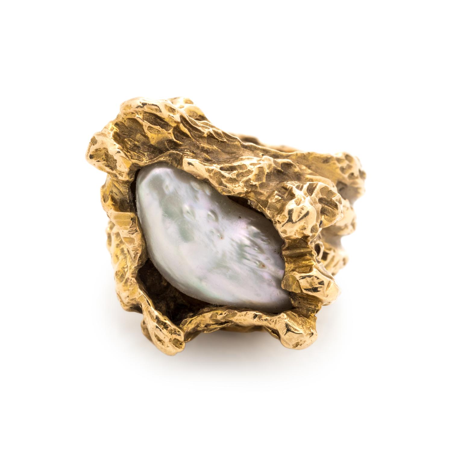 BRUTALIST, YELLOW GOLD AND CULTURED FRESHWATER PEARL RING