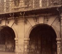 A group of four photographs ( Hôtel de Mainville, place des Vosges 12 , 1911-1912; Hôtel de Canhillac, place des Vosges 14 , 1911-1912; Hôtel de Nevers, 18 rue Seguier , 1908; Hôtel Beauffremont, rue de Grenelle 87 , 1901)