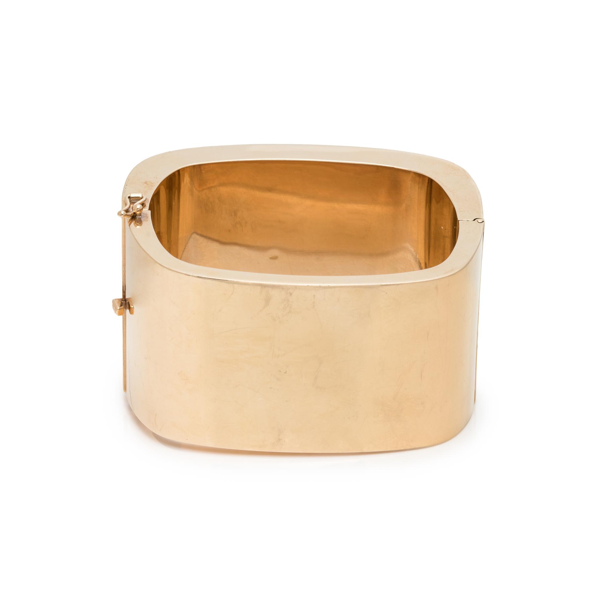 YELLOW GOLD BANGLE BRACELET