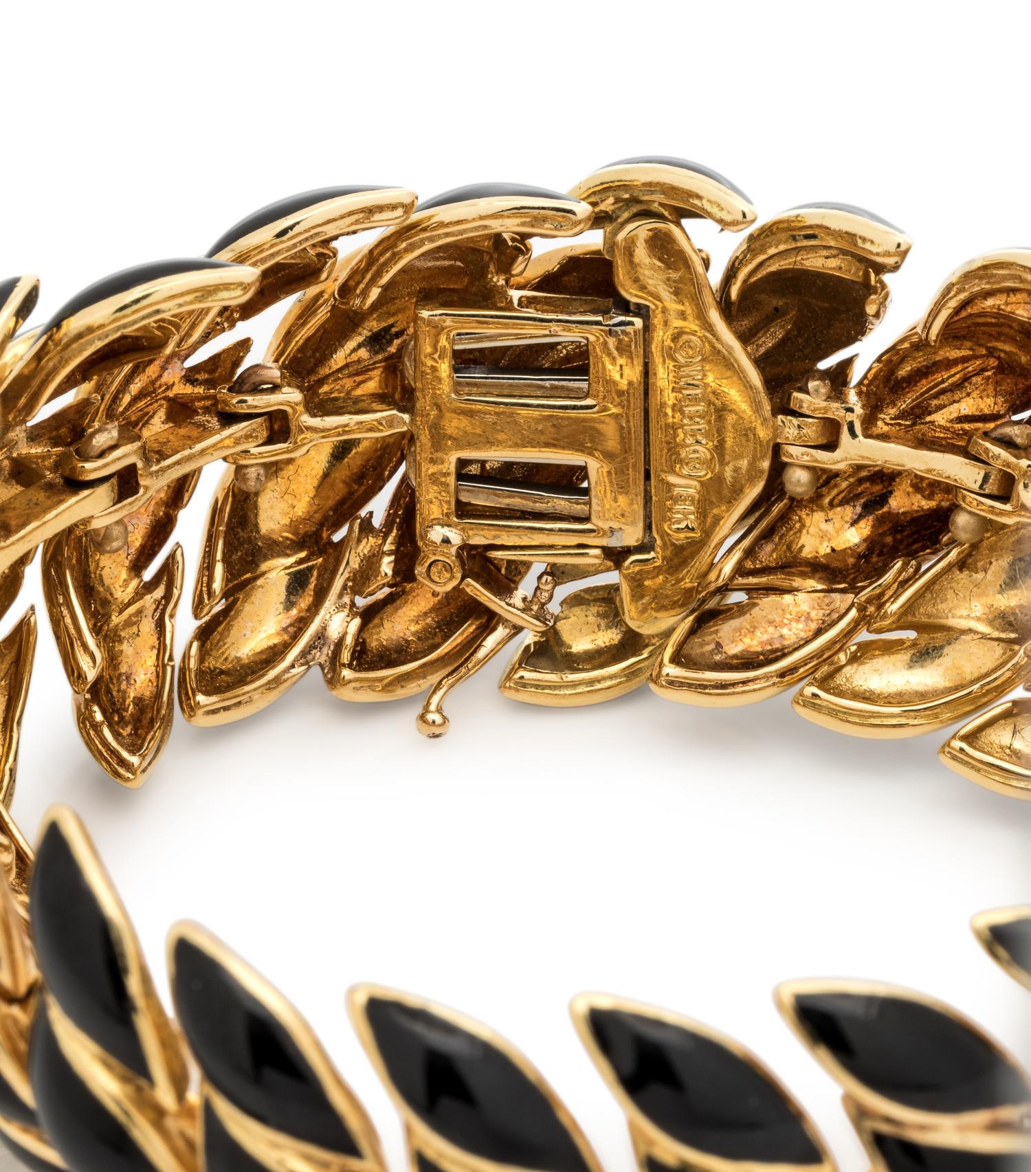 DAVID WEBB, YELLOW GOLD AND ENAMEL BRACELET