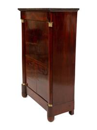 An Empire Mahogany Slate Top Secrétaire à Abbatant