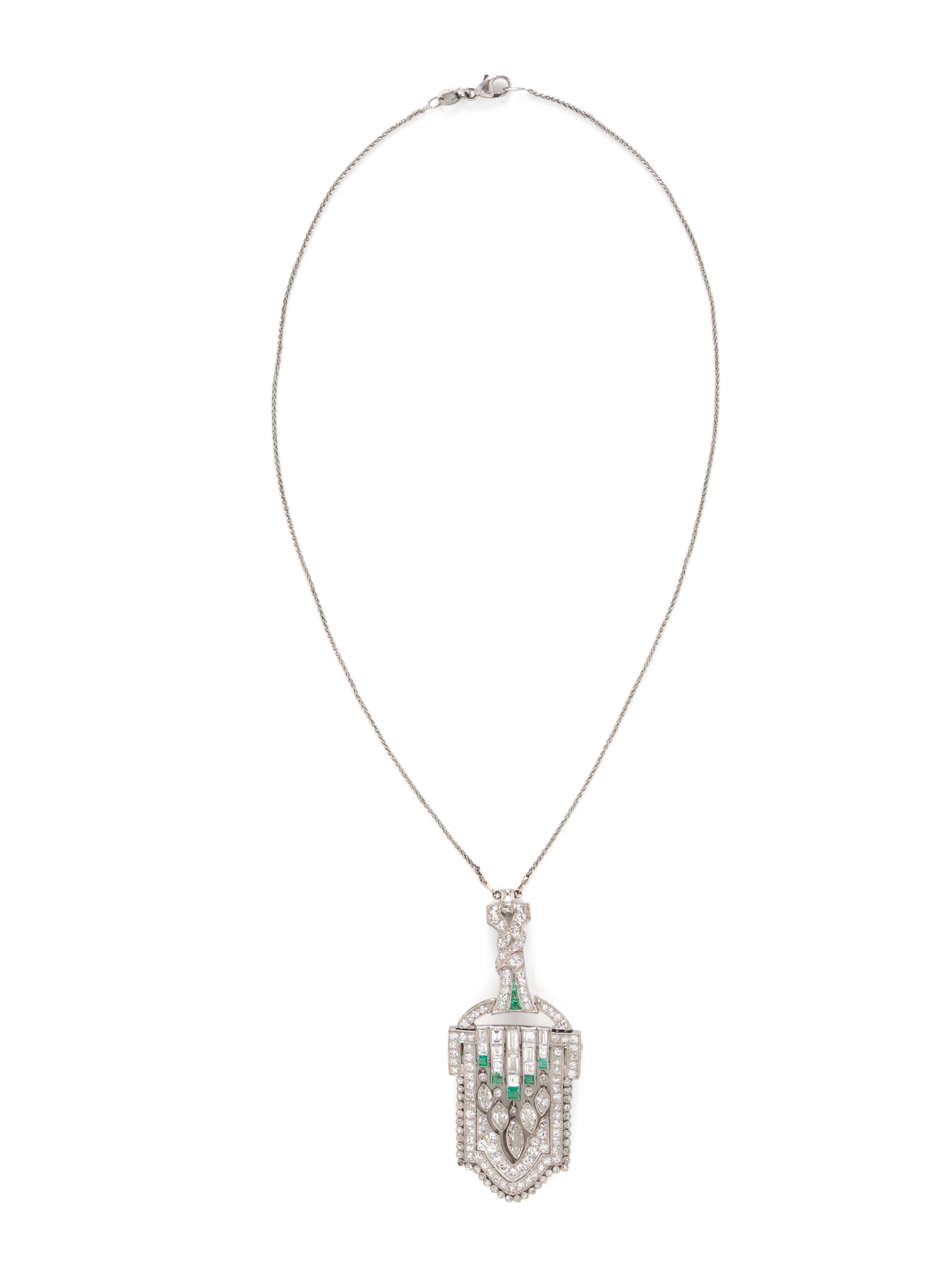 ART DECO, DIAMOND AND EMERALD PENDANT NECKLACE