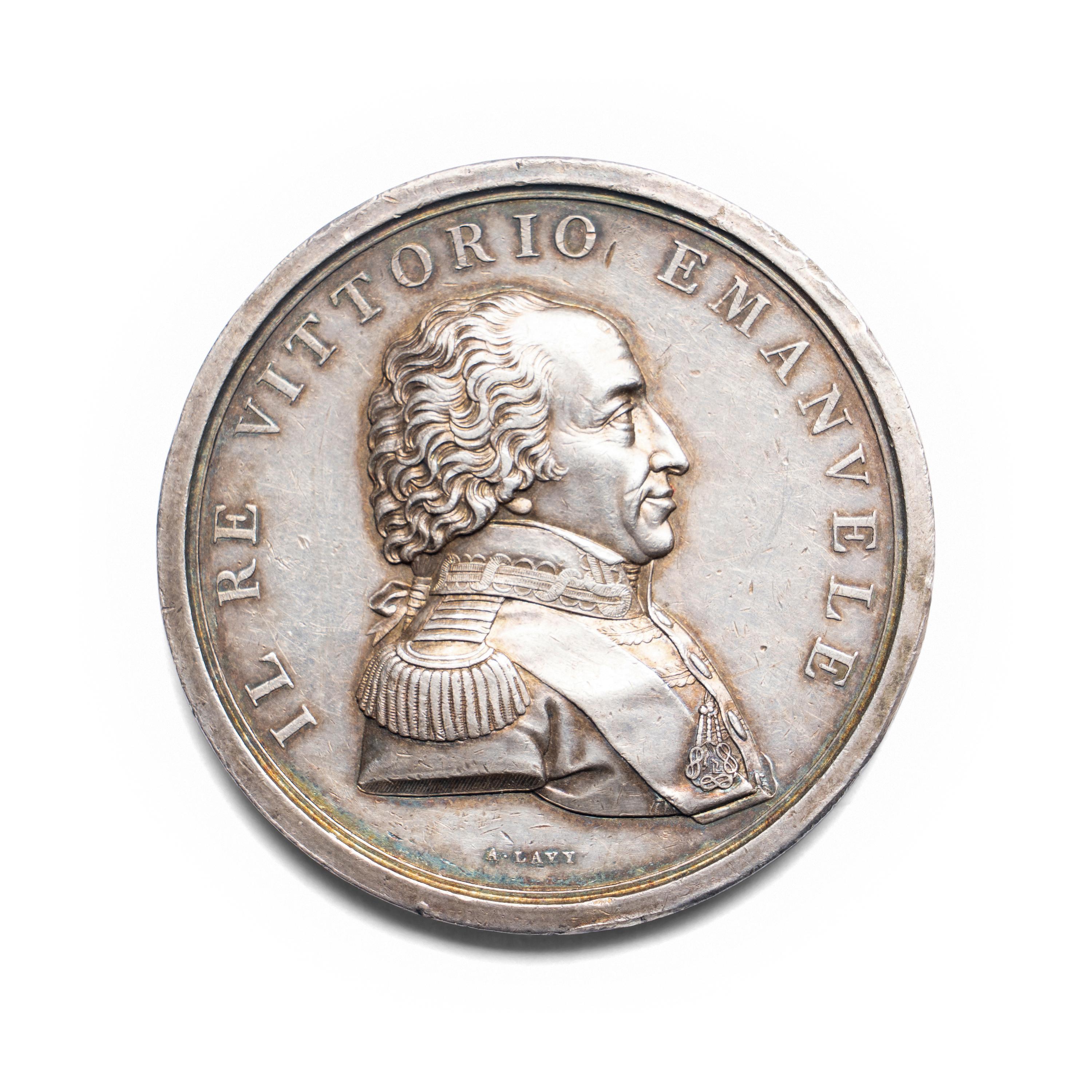 [EXONUMIA] An Italian Silver Commemorative Medallion Depicting King Victor Emmanuel