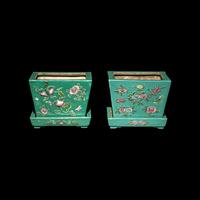A Pair of Chinese Green Glazed and Famille Rose Porcelain Rectangular Planters, Late Qing/Republic Period 晚清/民國 綠地貼塑粉彩花卉四方花盆一對