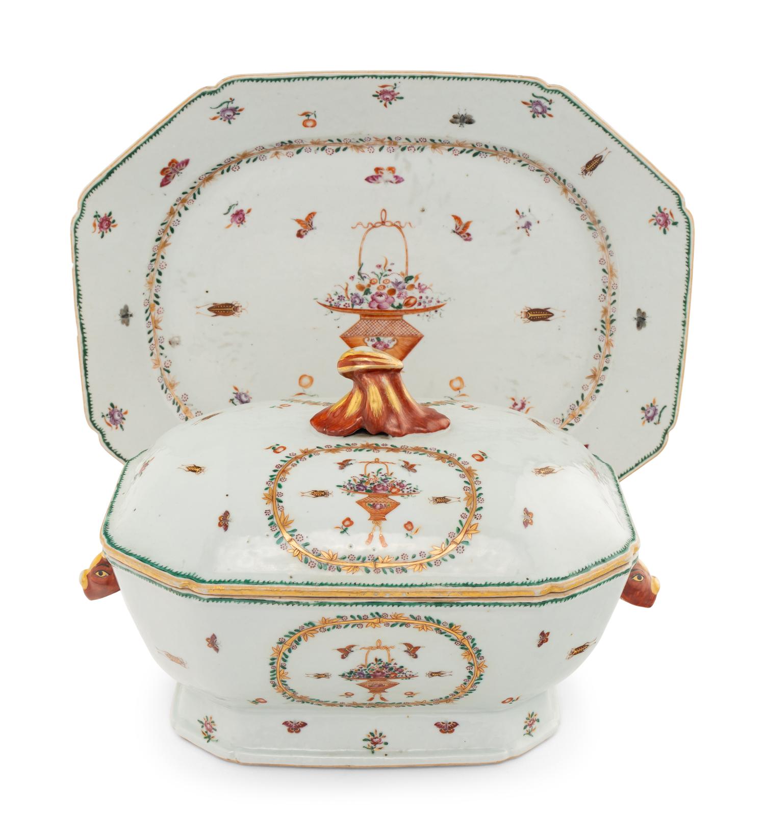 A Chinese Export Porcelain Tureen and Platter