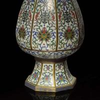 An unusual Chinese cloisonné white-ground octagonal altar vase 景泰藍白地八方瓶 18th/19th century ???????