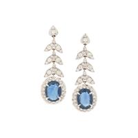 A PAIR OF GOLD, SAPPHIRE, AND DIAMOND EARRINGS