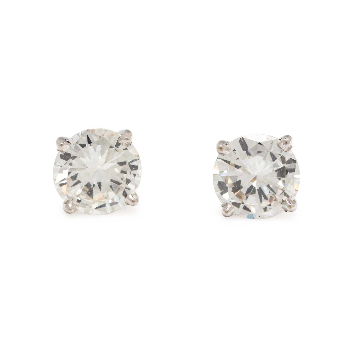 DIAMOND STUD EARRINGS