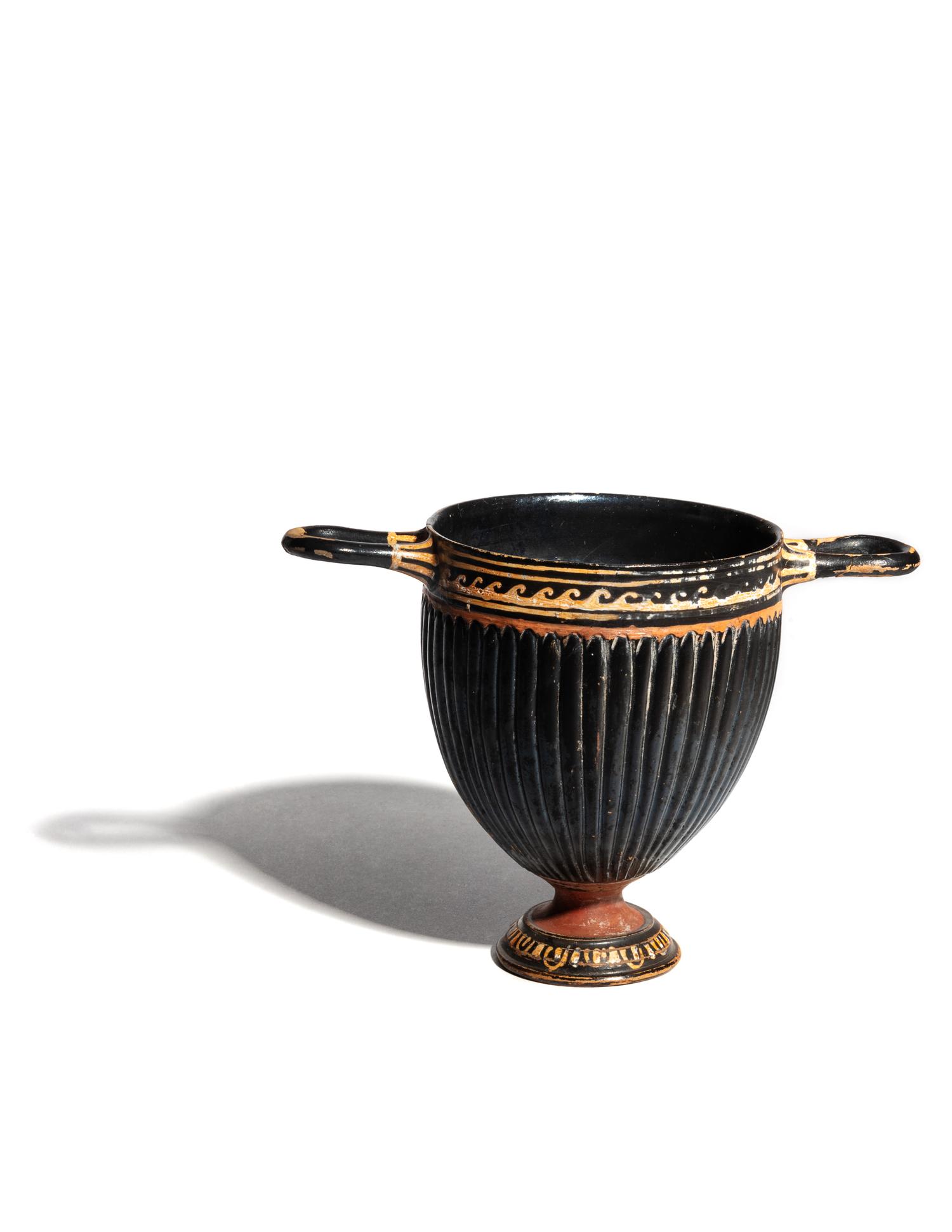An Apulian Gnathian-Ware Ribbed Skyphos