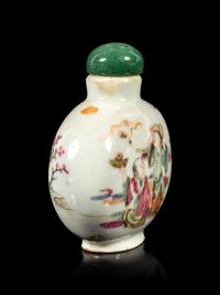 A Famille Rose Porcelain Snuff Bottle