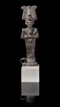 An Egyptian Bronze Amulet of Osiris Height 2 3/4 inches. — LATE PERIOD TO PTOLEMAIC PERIOD, 664-30 B.C.E.
