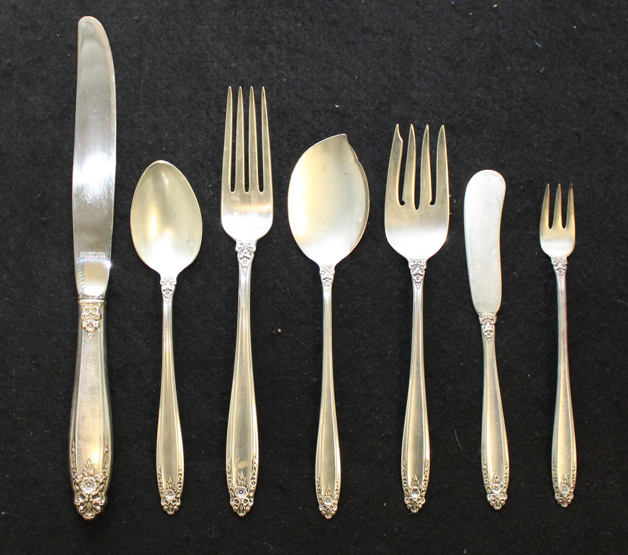 A Partial Set of American Silver Flatware, International Silver Co. Length of knives 8 3/4 inches. — MID 20TH CENTURY