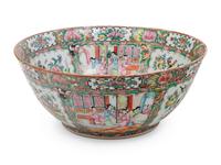 A Rose Medallion Porcelain Center Bowl