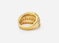 A Ladies 18K Yellow Gold and Diamond Ring
