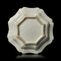 A Matched Set of Ten Chinese Lobed Ko-Sometsuke Dishes for the Japanese Market, 17th Century 十七世紀 古染付青花葵口碟一套十件