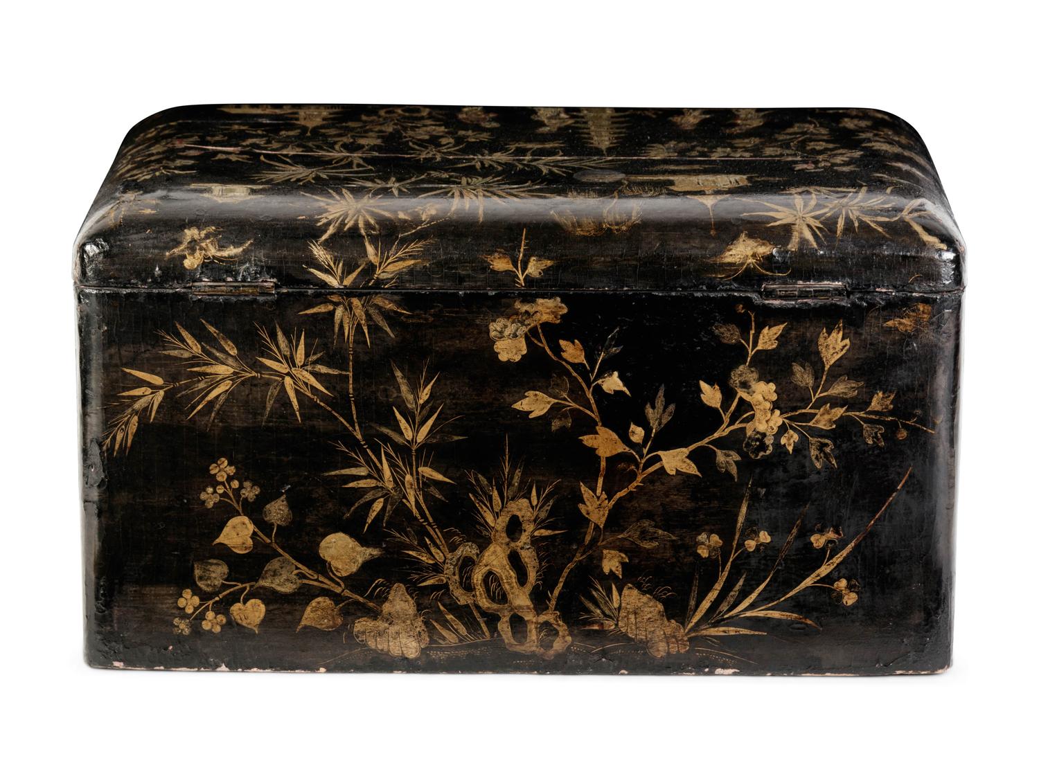 A Chinese Export Gilt and Black Lacquer Box