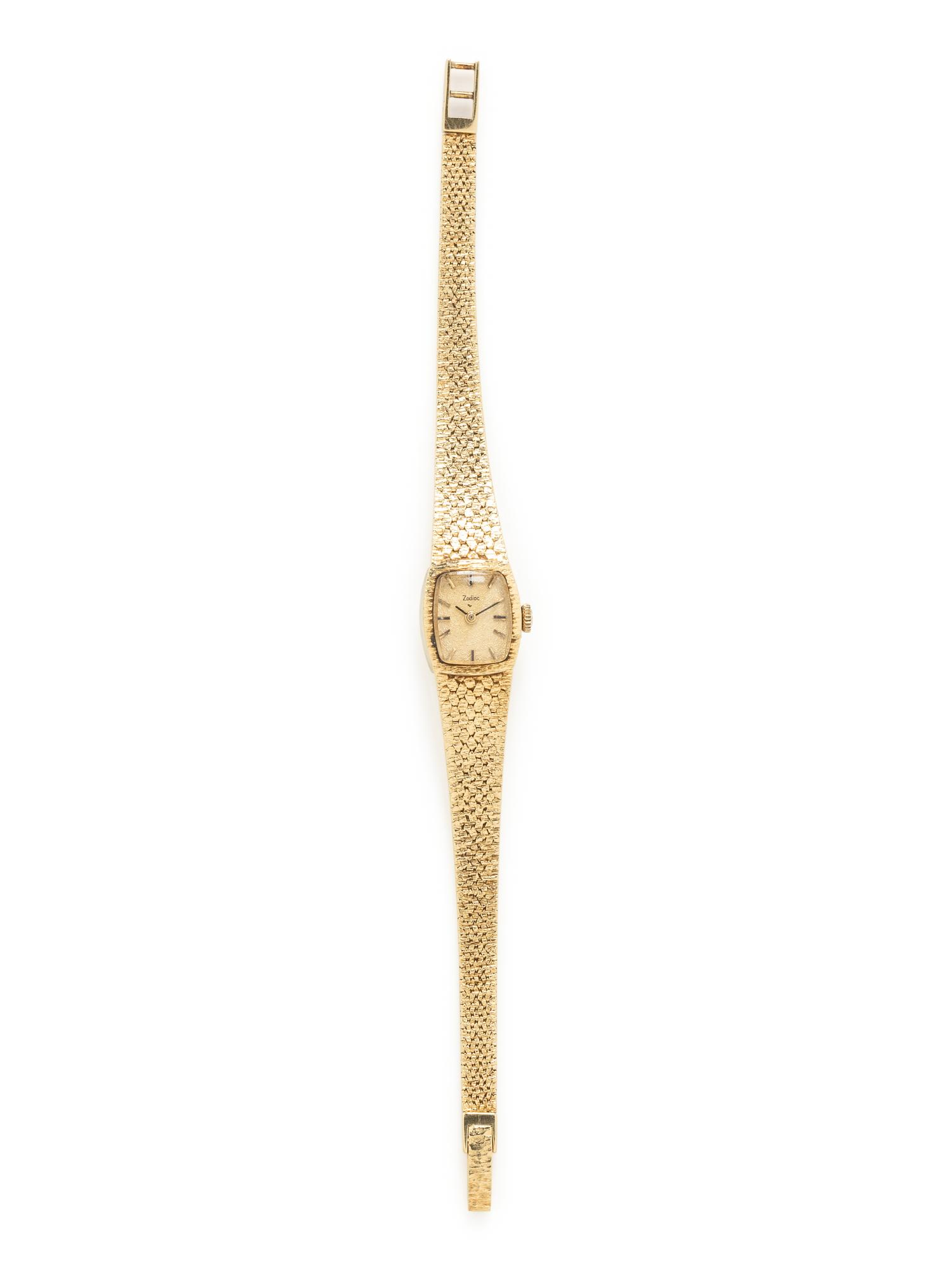 ZODIAC, 14K YELLOW GOLD WATCH