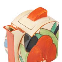A Group of Nine Clarice Cliff Gardenia Ceramic Table Articles