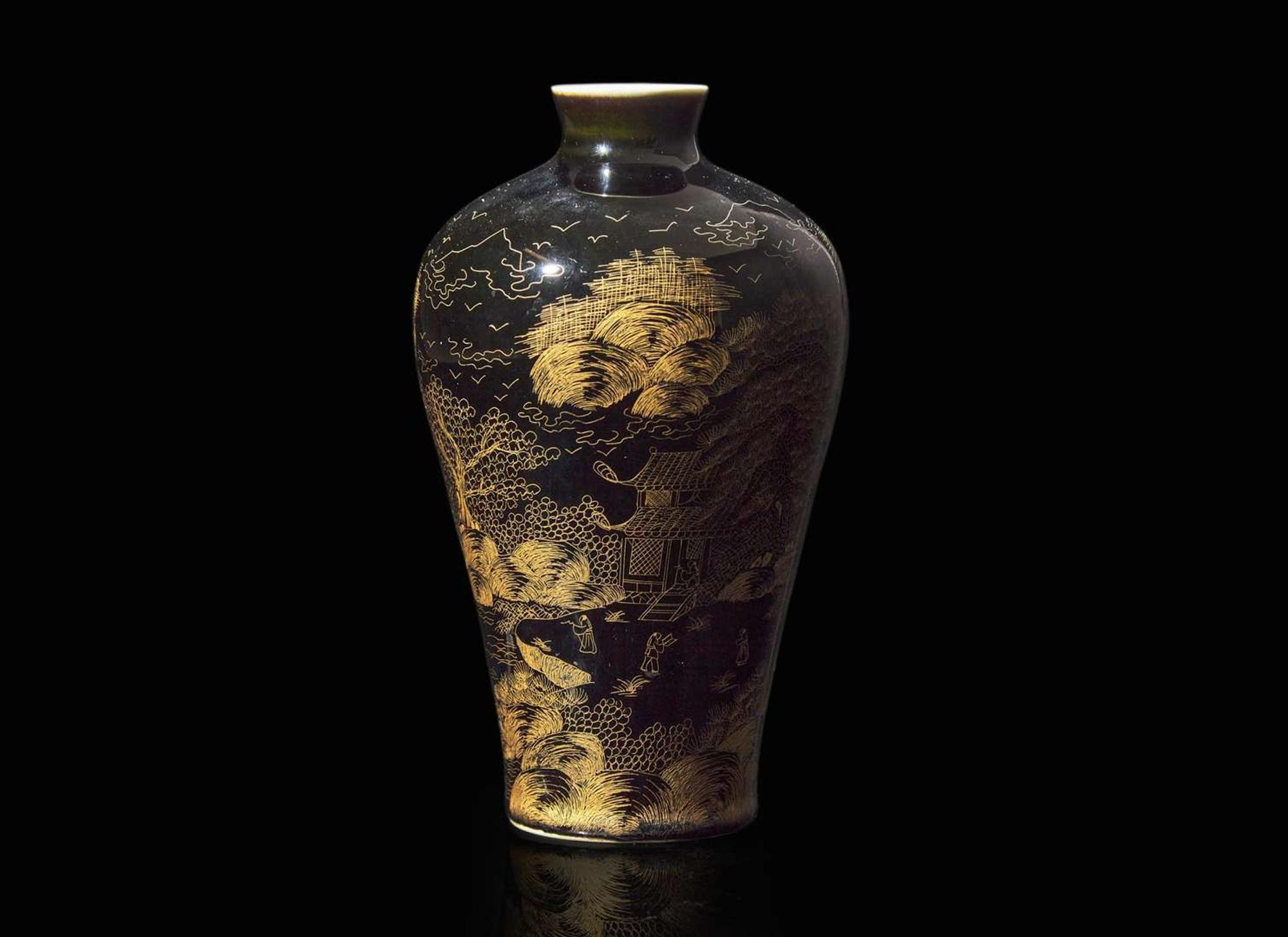 A gilt-incised black monochrome "Landscape" vase, meiping, incised four-character Chuxiu Gong zhi mark 黑地描金刻劃山水梅瓶 儲秀宮四字款
