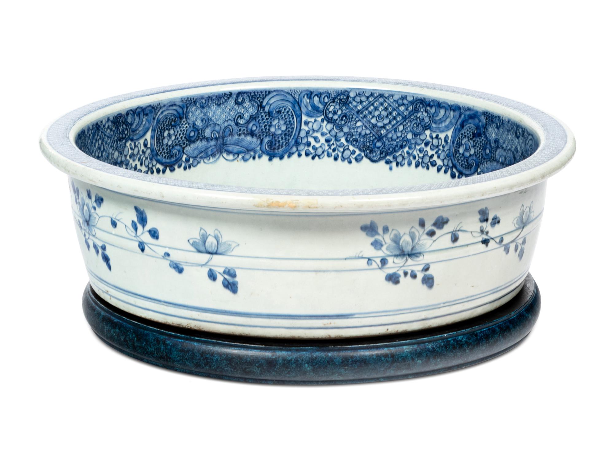 A Large Chinese Export Blue Canton Porcelain Basin