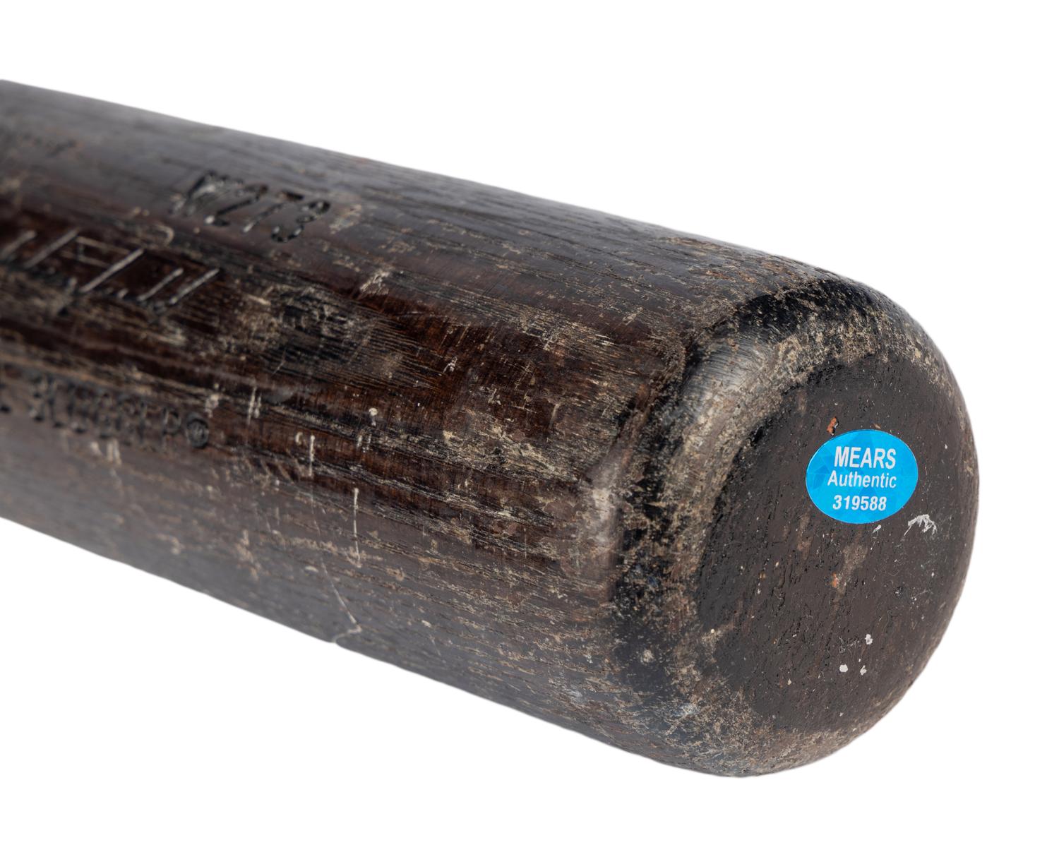 A Dave Winfield 1986-88 New York Yankees Game Used Lousiville Slugger Bat (MEARS A8)