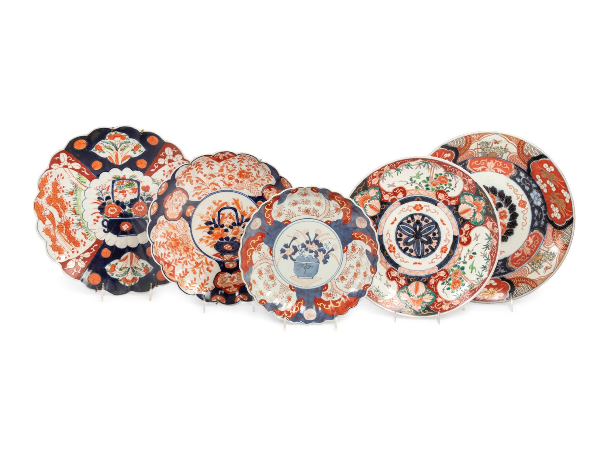39 Japanese Imari and Kutani Porcelain Bowls, Plates, and Chargers