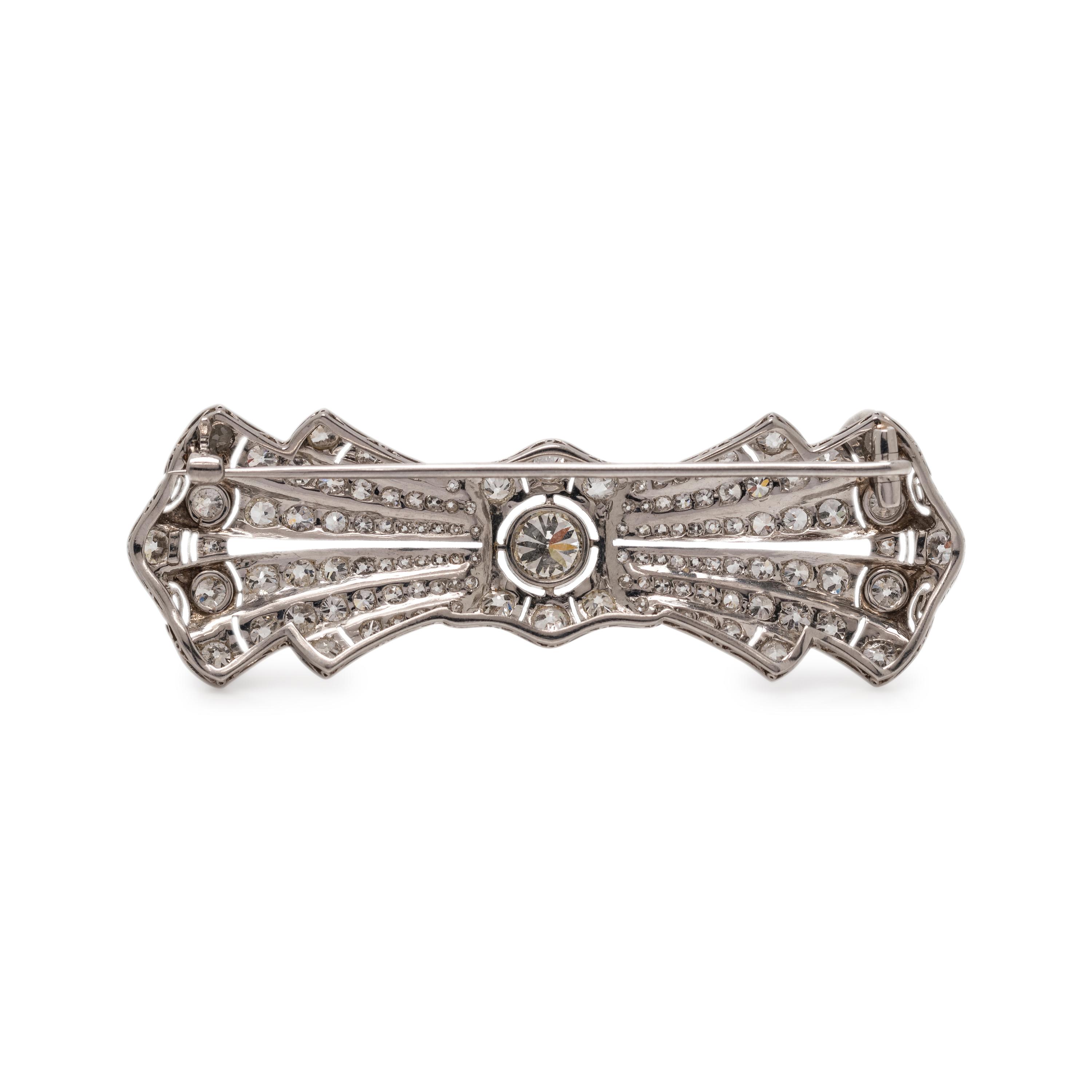 ART DECO, DIAMOND BROOCH