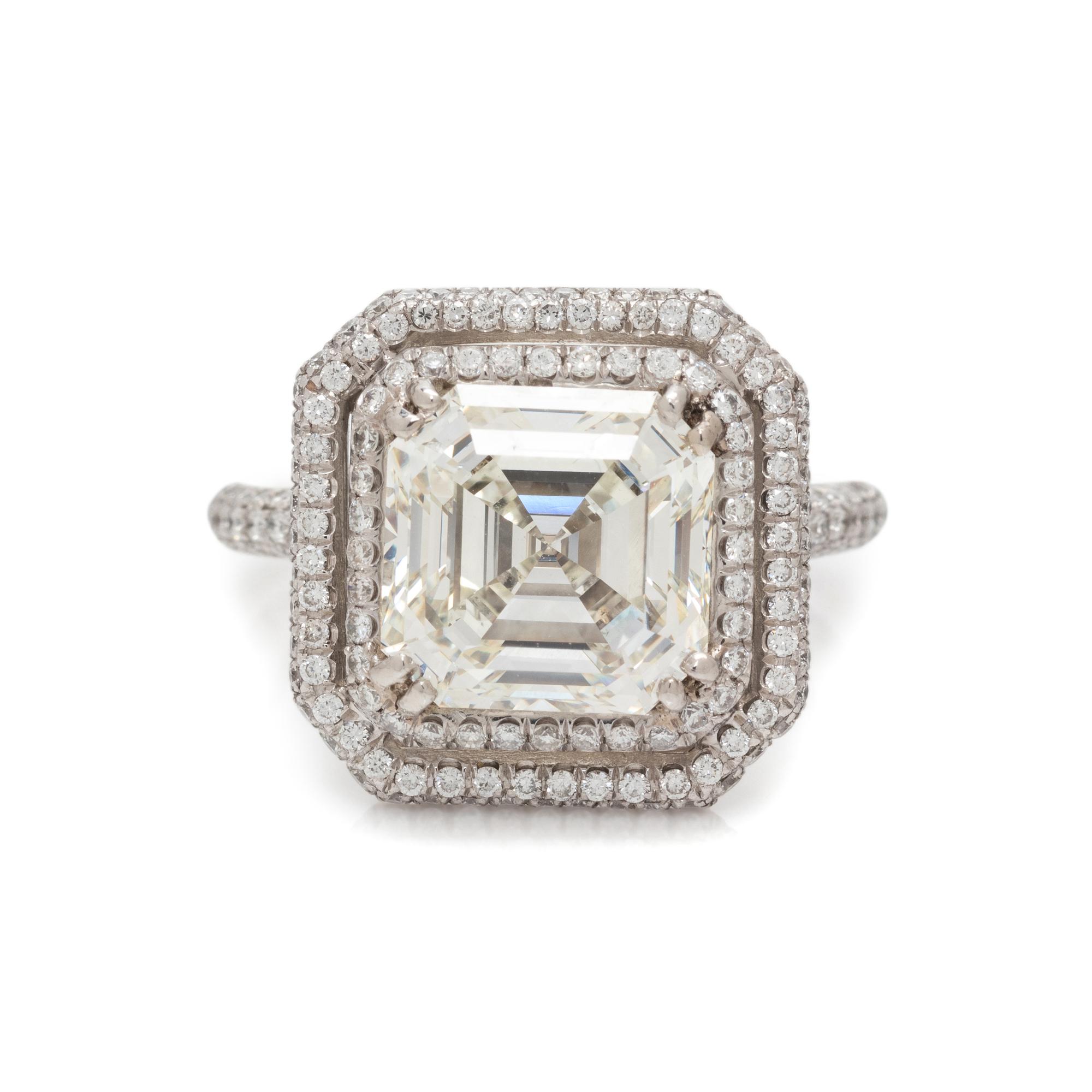 DIAMOND RING