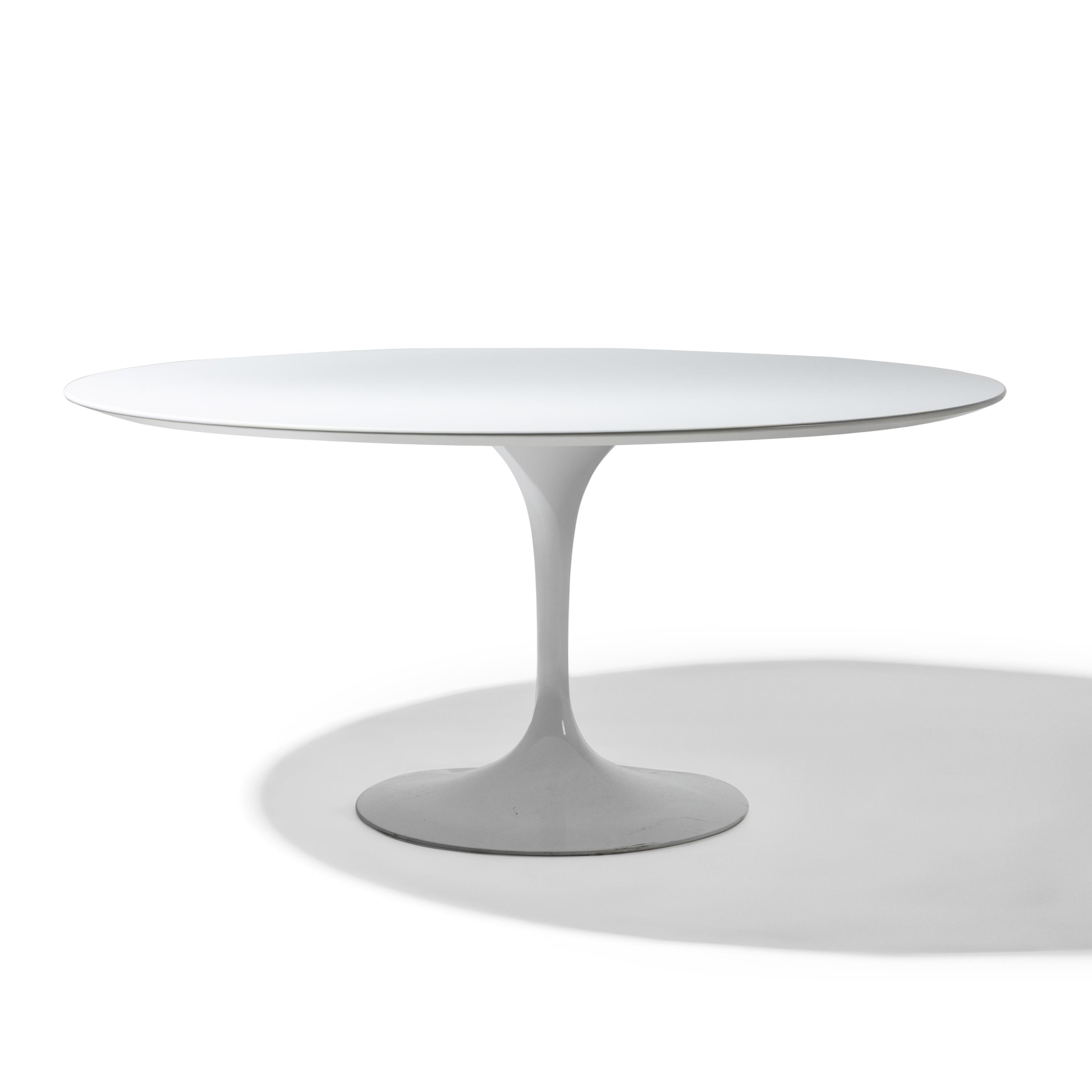 Tulip Dining Table, model 174W Knoll, USA
