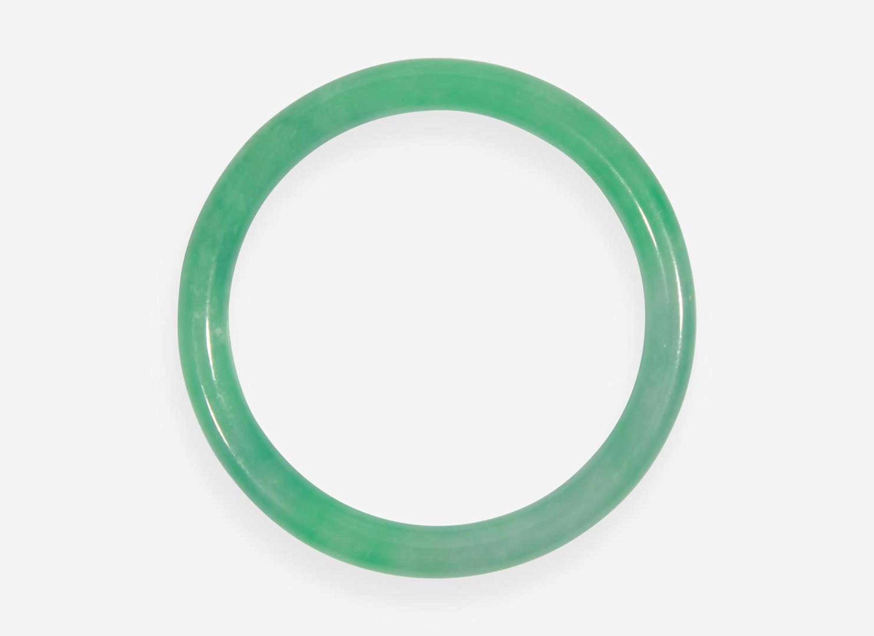 A Chinese jadeite bangle bracelet 翡翠手鐲