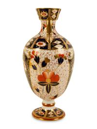 A Davenport Porcelain Double-Handled Vase in the Imari Pattern — CIRCA 1880-1887