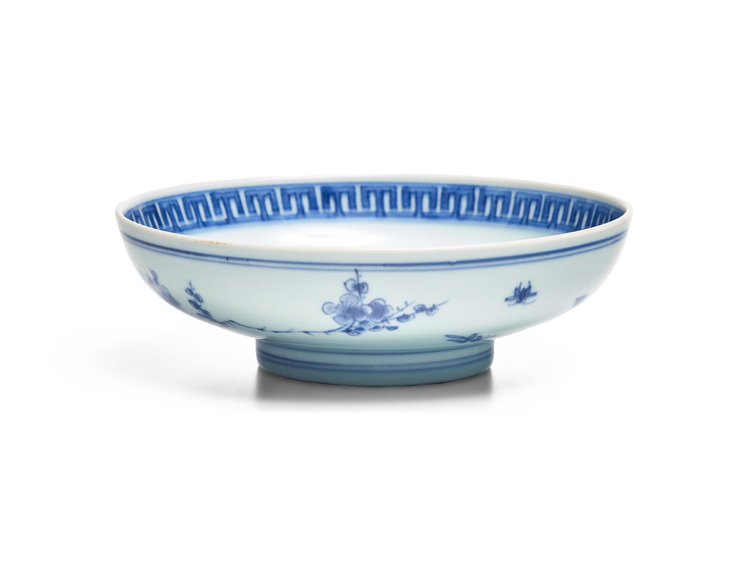 A Chinese Blue and White Porcelain Dish, Qing Dynasty, 18th/19th Century
