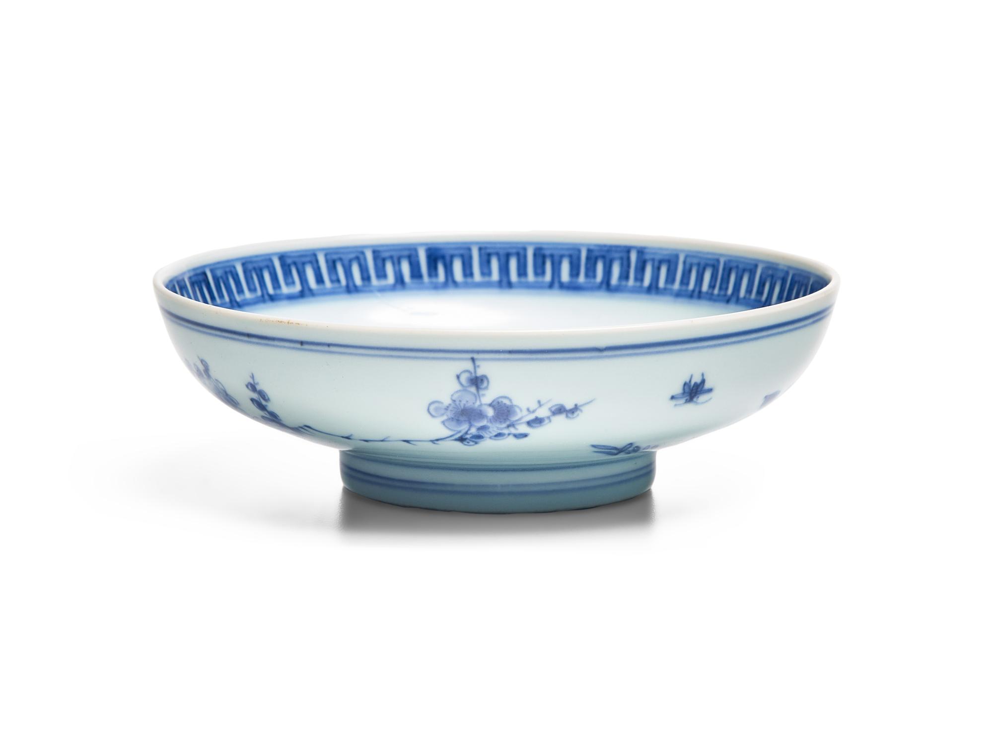 A Chinese Blue and White Porcelain Dish, Qing Dynasty, 18th/19th Century