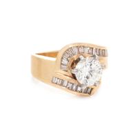 DIAMOND RING