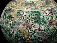 A Large Famille Verte Porcelain Reticulated Vase, Tianqiuping