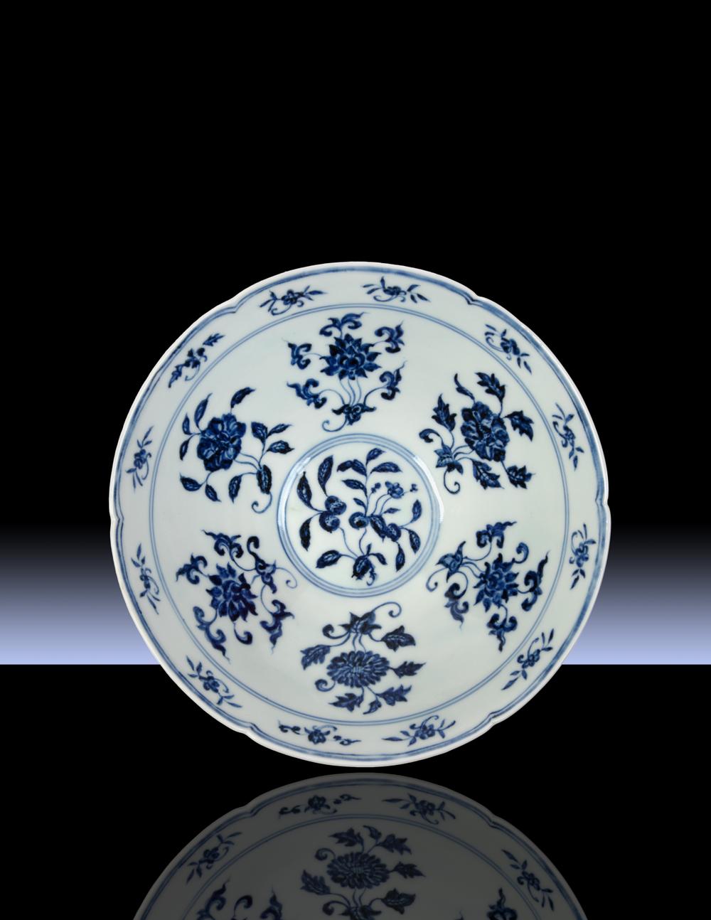 A Rare Blue and White Porcelain Hexafoil Bowl