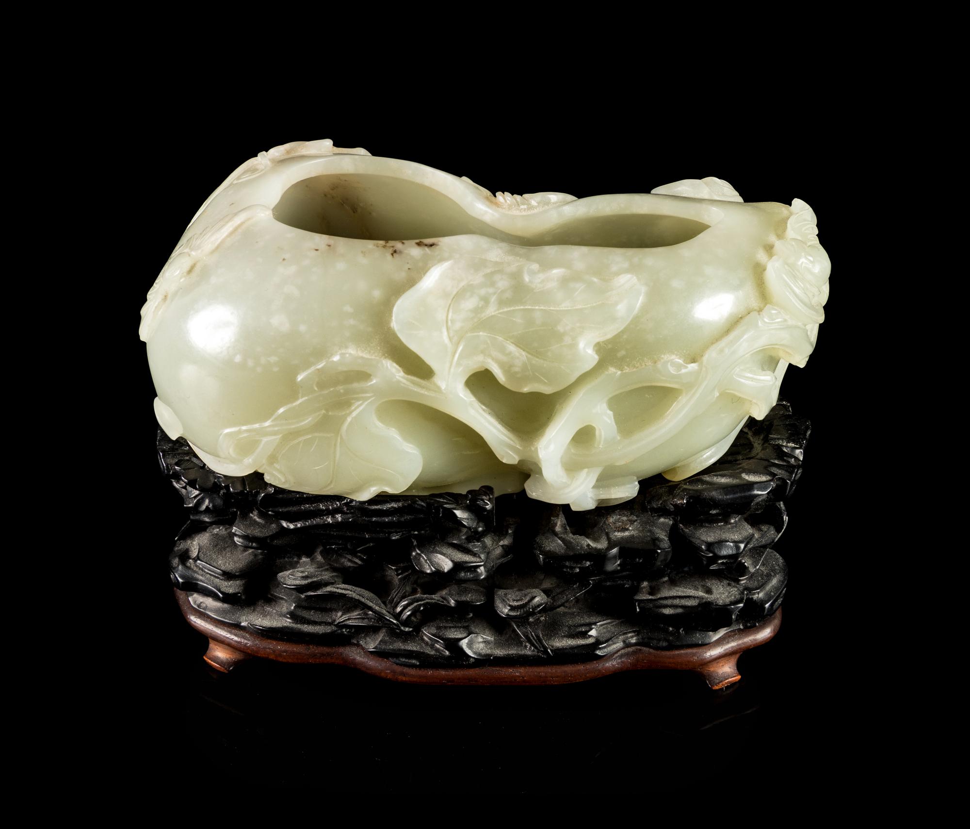 A Celadon Jade Gourd-Form Brush Washer