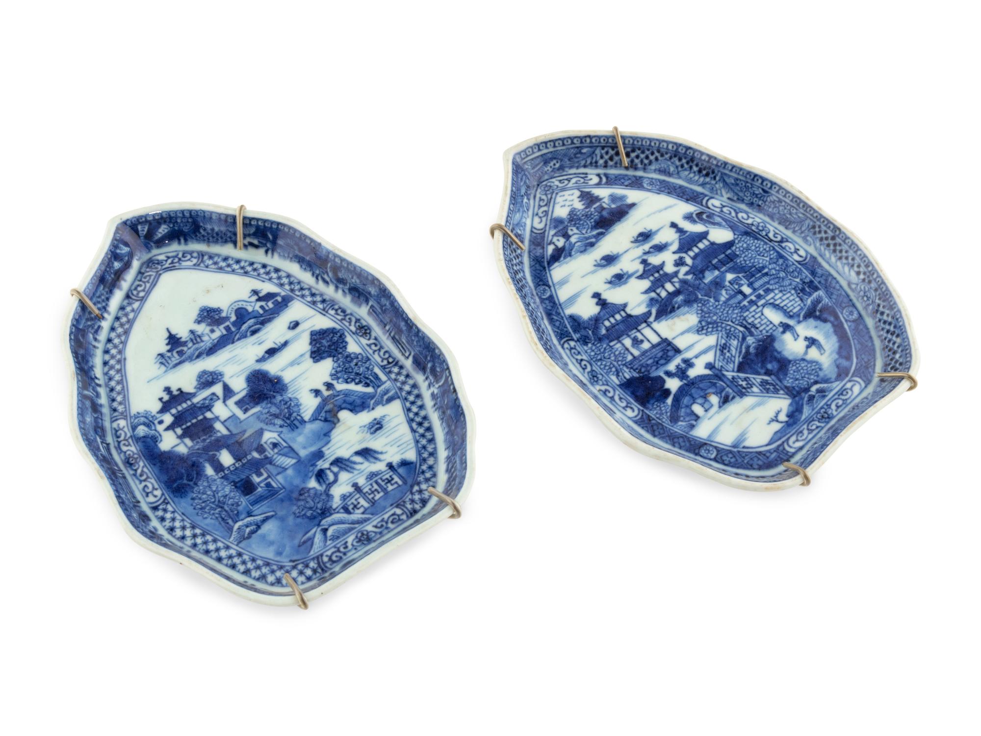 A Pair of Chinese Export Blue and White Porcelain Leaf-Form Dishes