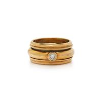 YELLOW GOLD AND DIAMOND RING