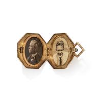 YELLOW GOLD LOCKET