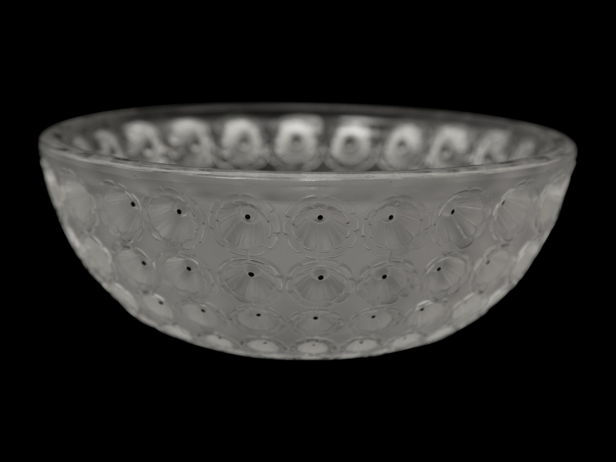 A Lalique Nemours Bowl