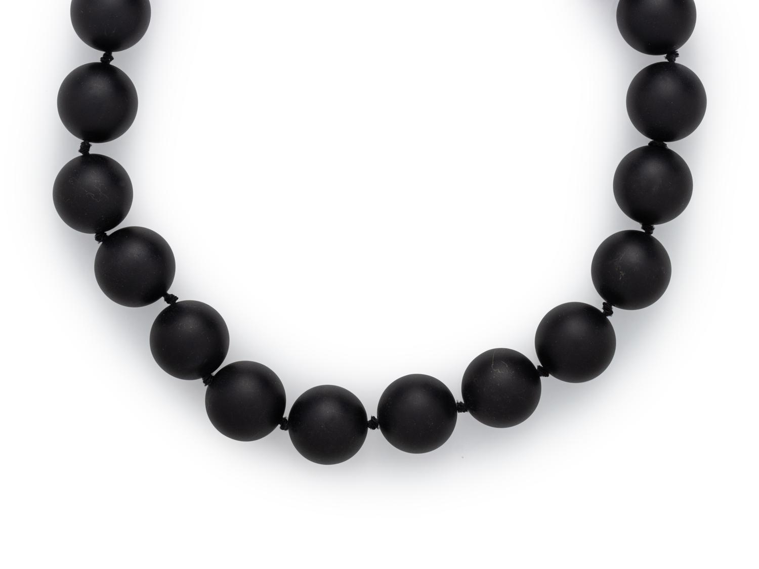 EnA, BLACK BEAD NECKLACE