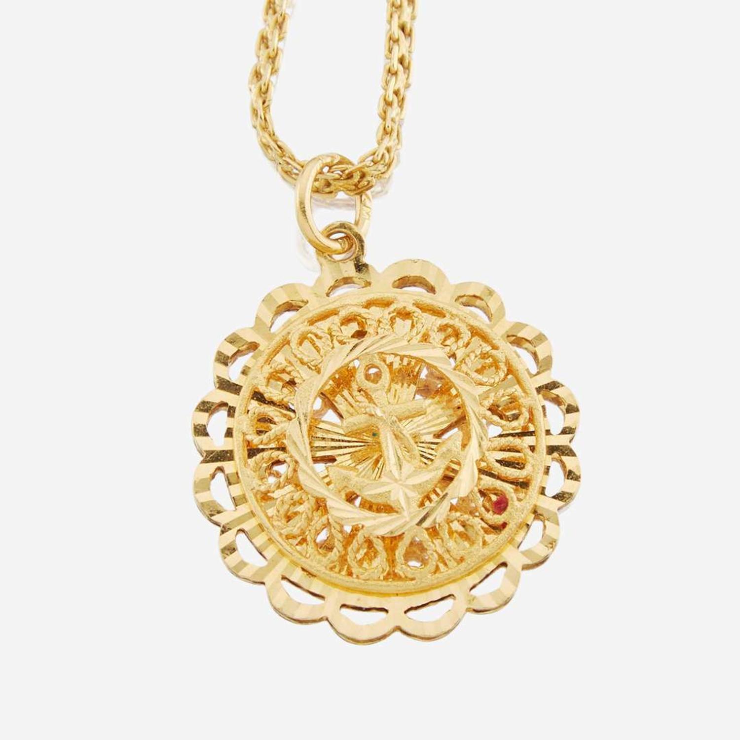 A collection of high karat gold jewelry